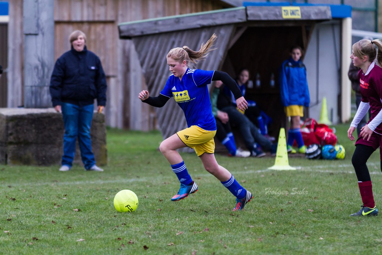 Bild 119 - B-Juniorinnen TSV Gnutz o.W. - SV Henstedt Ulzburg II : Ergebnis: ca. 5:0